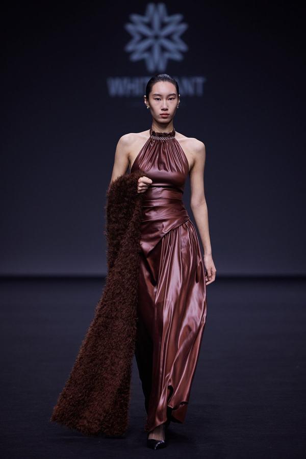 WHITE ANT Tempo Reverso AW26, Shanghai Fashion Week runway look 3